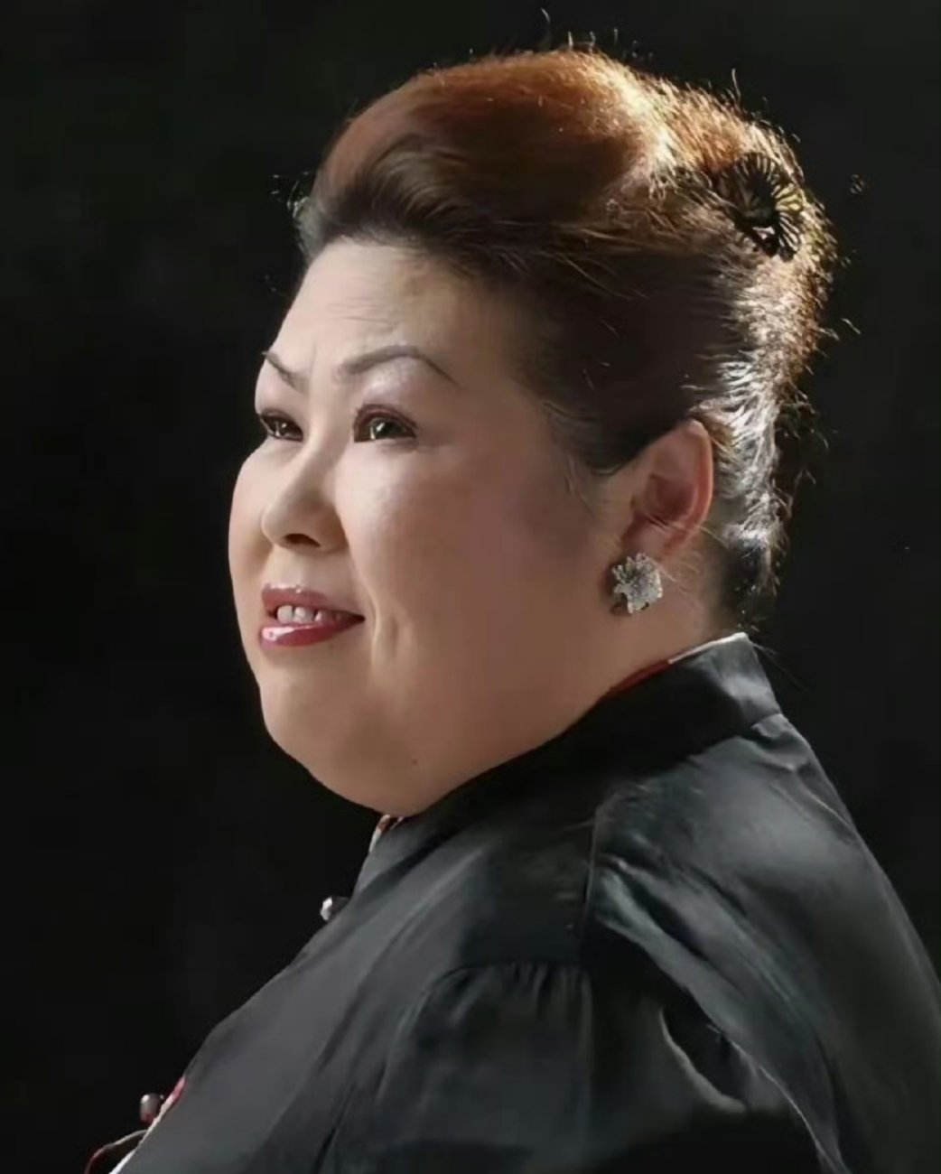 演员董立范已去世多年 我的天啊！董老师已经去世了5年....董立范老师从银幕上一