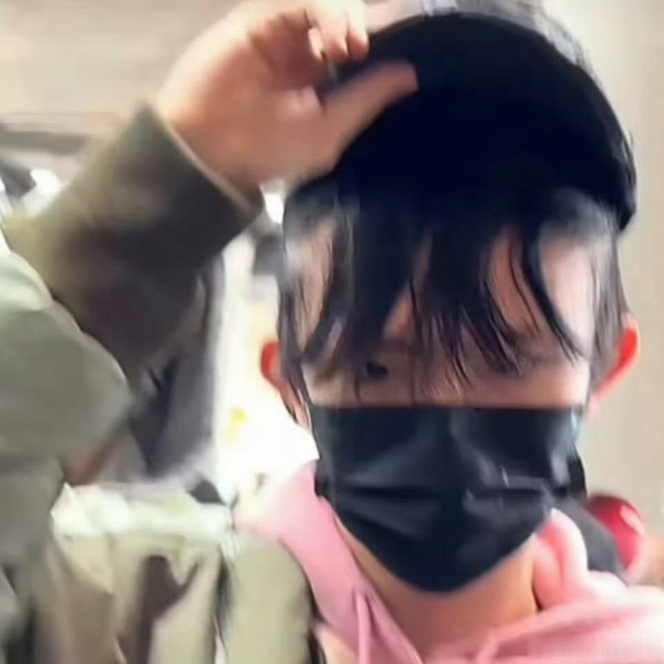 摘帽子前vs后 