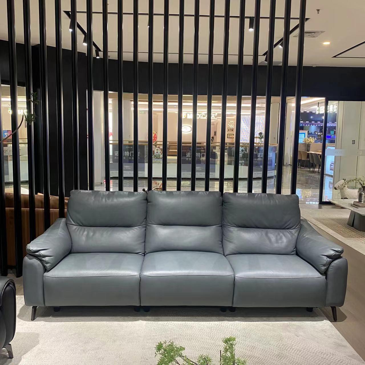 用一件事说明你消费降级，是真没钱了，在头等舱和槺柏之间，选择了后者，还是买的清样