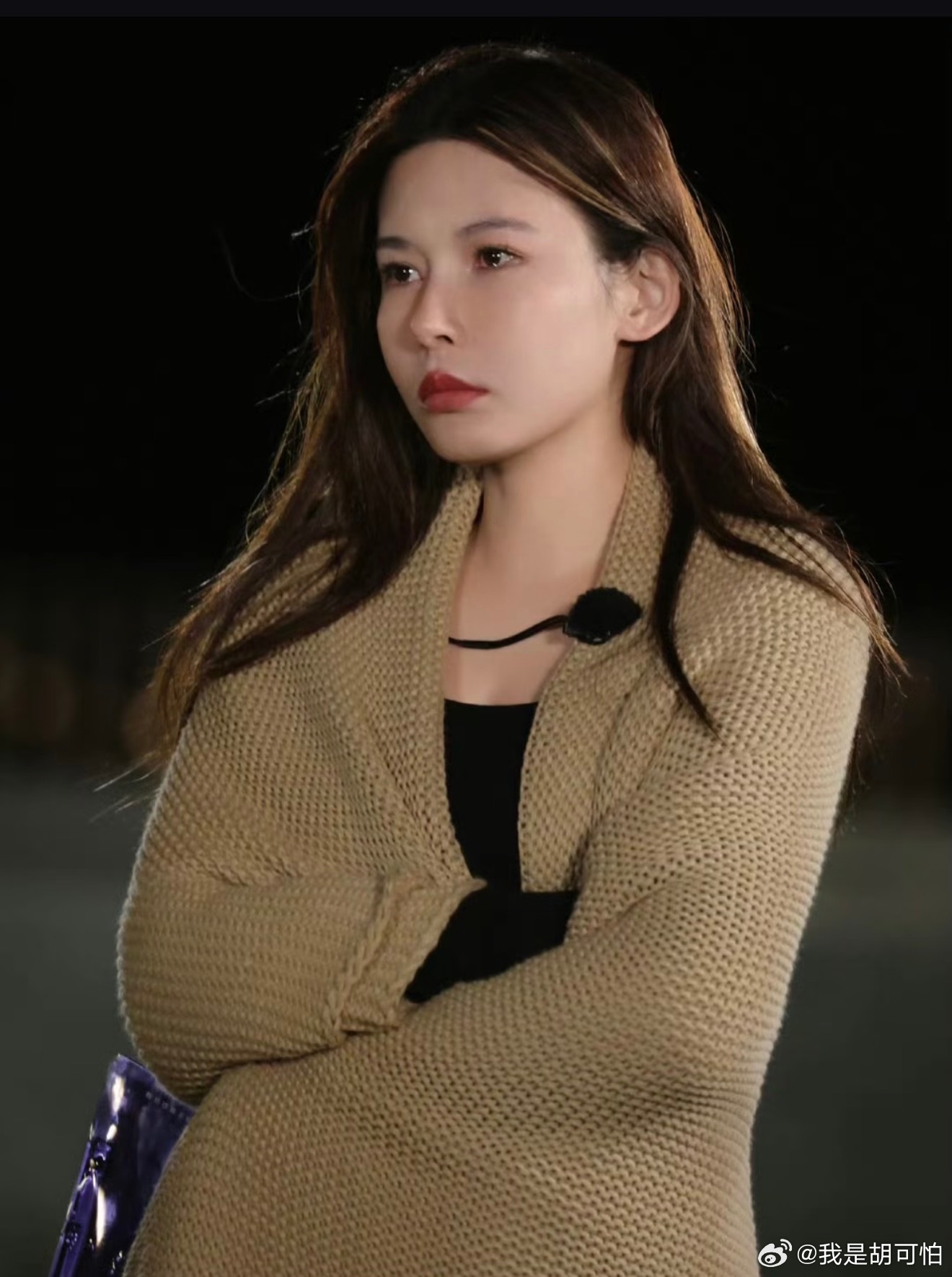 葛夕最崩溃的是他们十年朝夕相伴的狗狗病危，也是她最需要情绪支撑的时刻，留几手既不