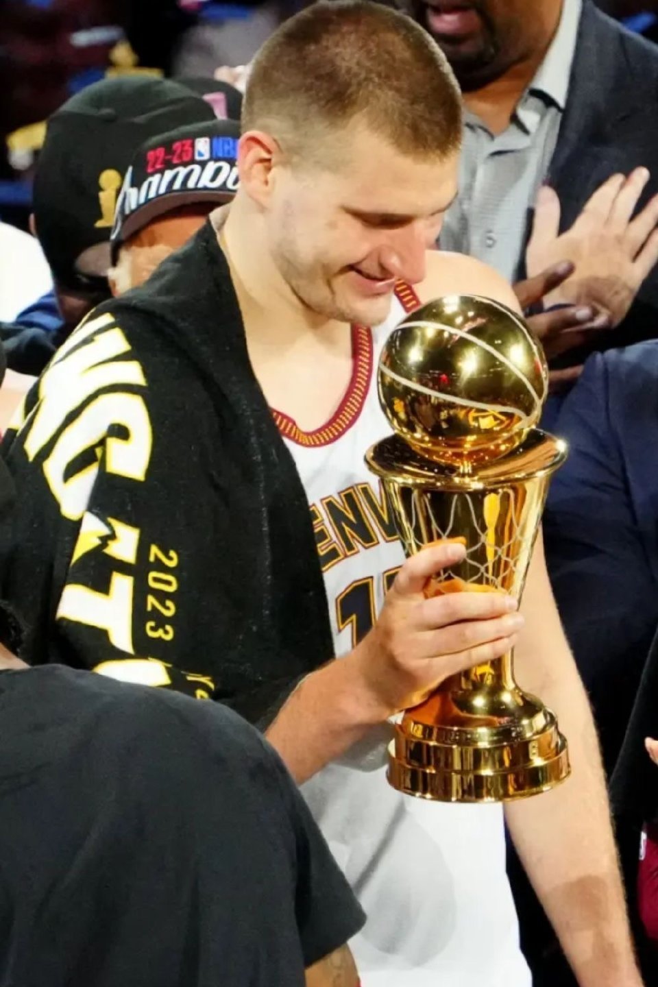 约基奇连续6年mvp投票高居前22026年5月18日，NBA官方公布MVP投票结