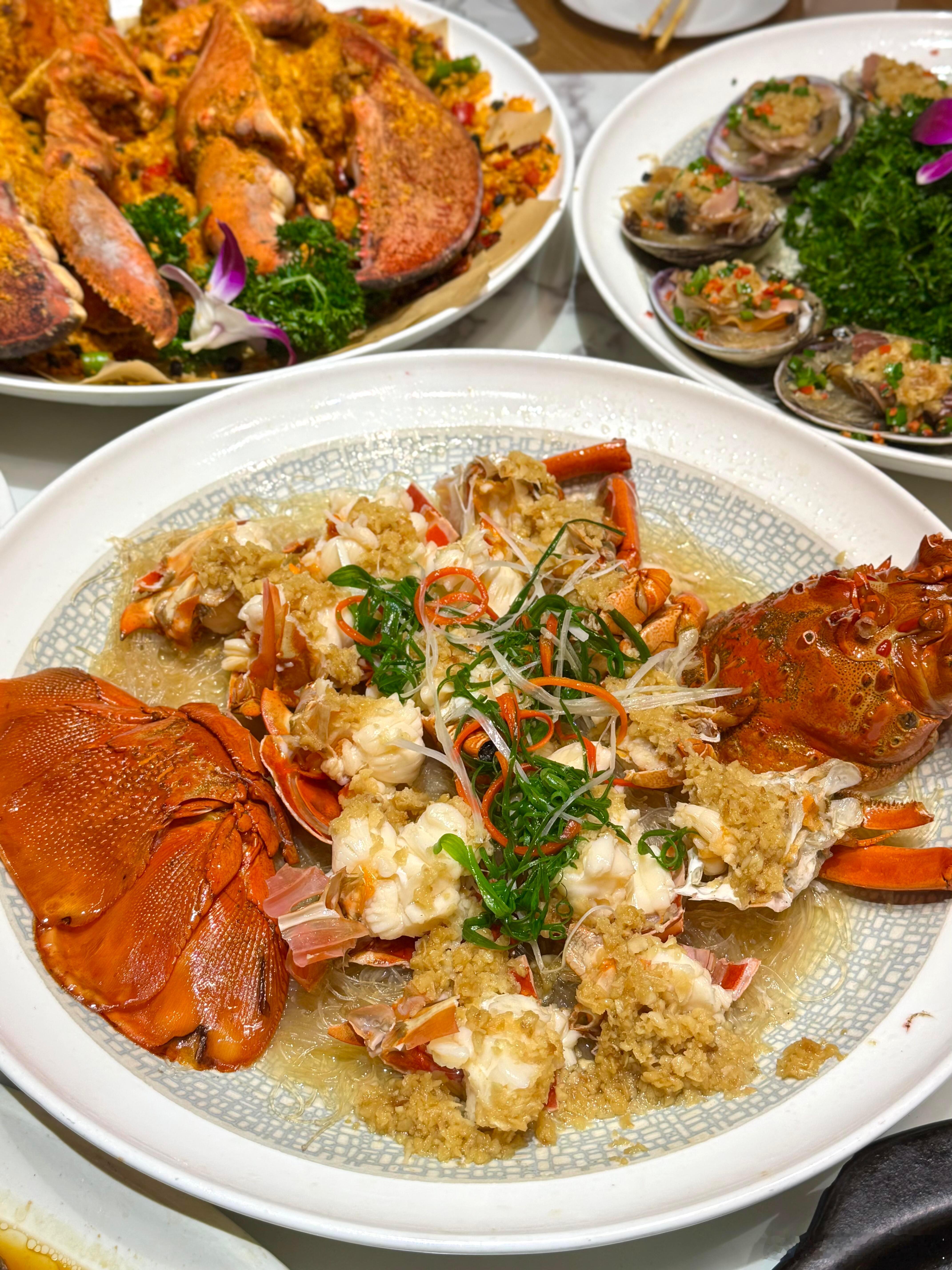 这家大排档太震撼了！自有海鲜池，里面超多鲜活海鲜，种类也很多值得打卡！ 