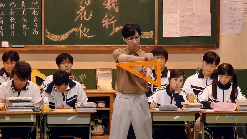 张维伊喉咙里的摩托开出来了 张维伊回归《喜人奇妙夜2》，《课间十分钟》演老师，一