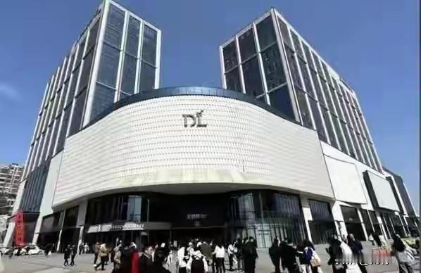 胖东来查供应商社保？“必须双休”是误会，但这几条红线才是真硬核！

近日，关于“