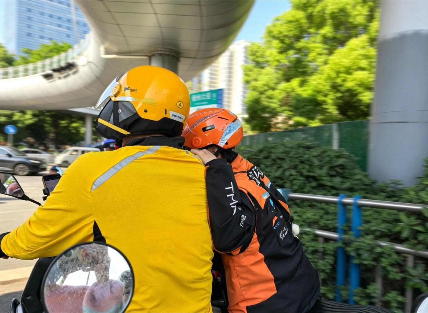 淘宝闪购和美团全网最亲密的一集。