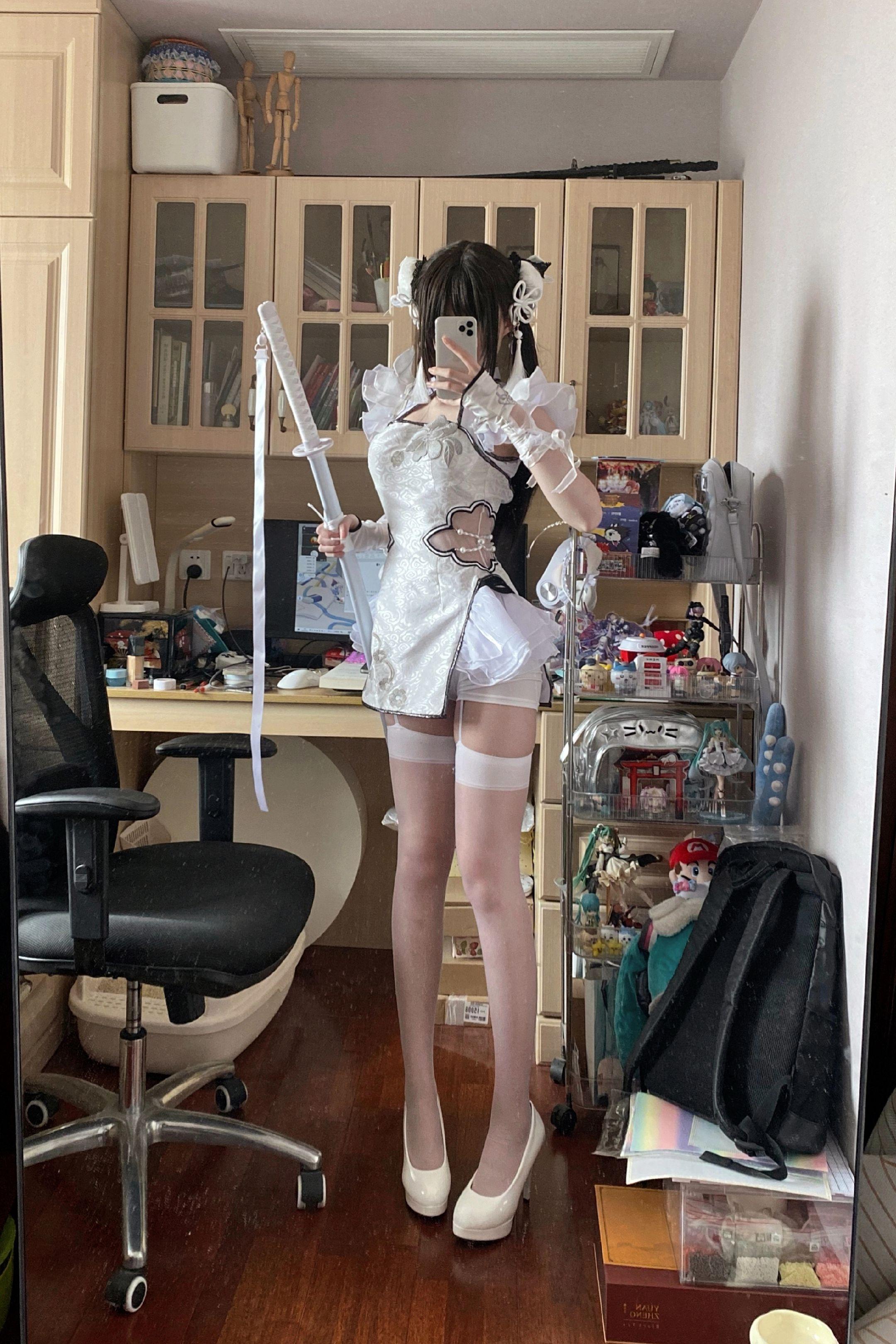 白丝or光腿？