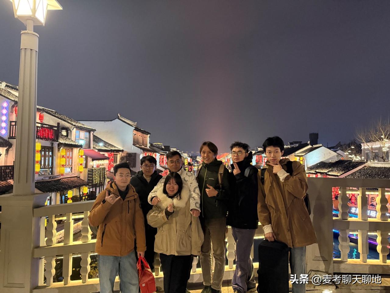 一位日本音乐家在社交平台上发文，谈及他去中国旅游了十几次的感受。他认为，日本媒体