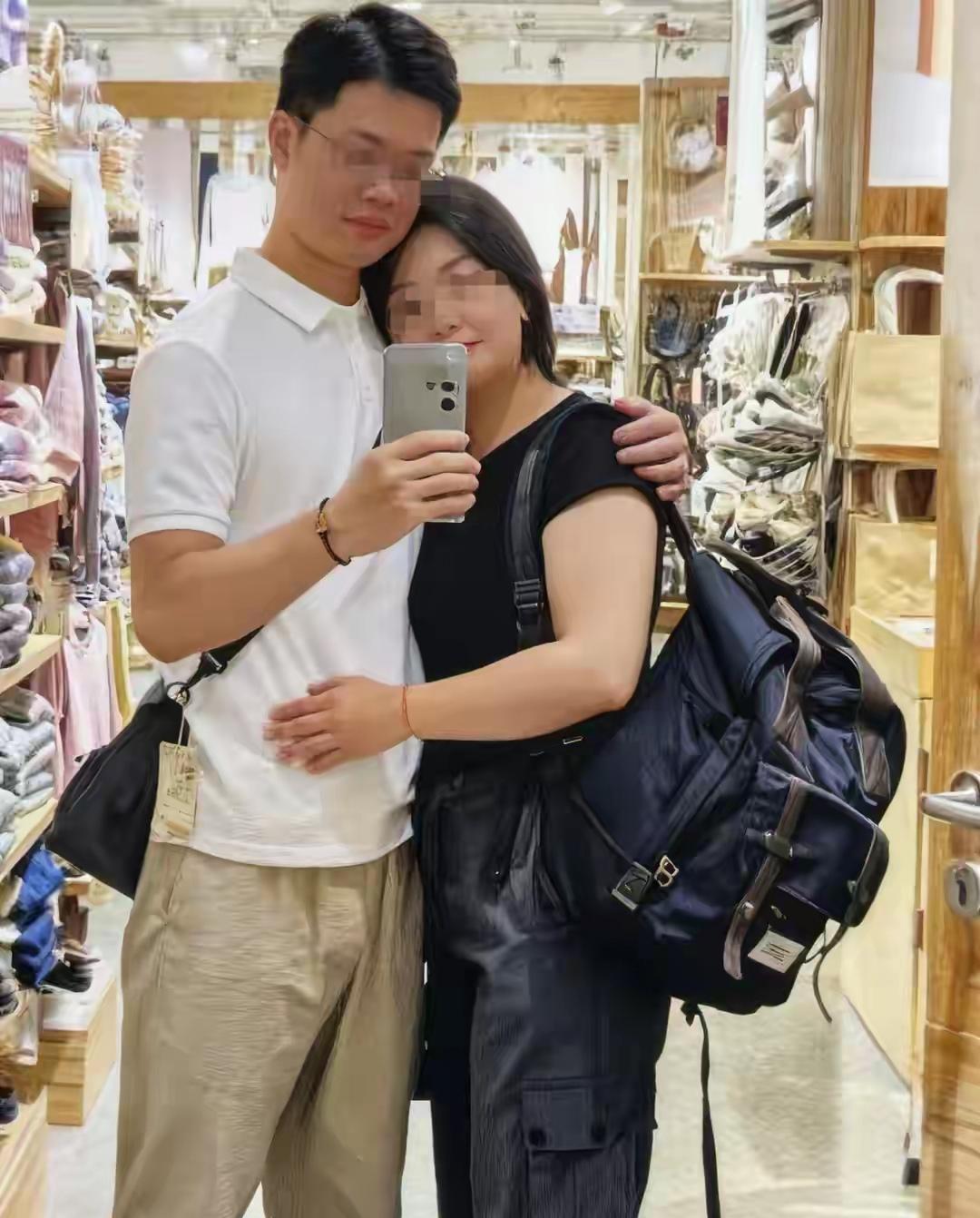 为了让妻子出国留学，男子把房子卖了60万，全力支持妻子深造。不料，她却在国外找了