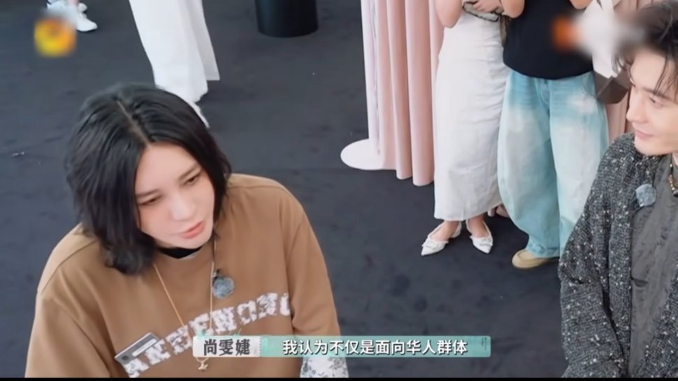 尚雯婕的脑子借我用用行不行尚雯婕在《巴黎合伙人》里的表现也太圈粉了！面对犀利提问