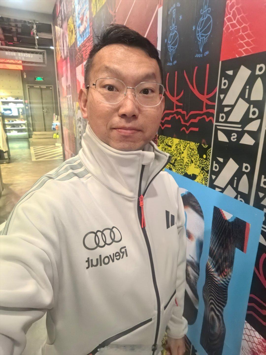 申请火线加入奥迪F1车队，请予以批准～ 广州·北京路步行街