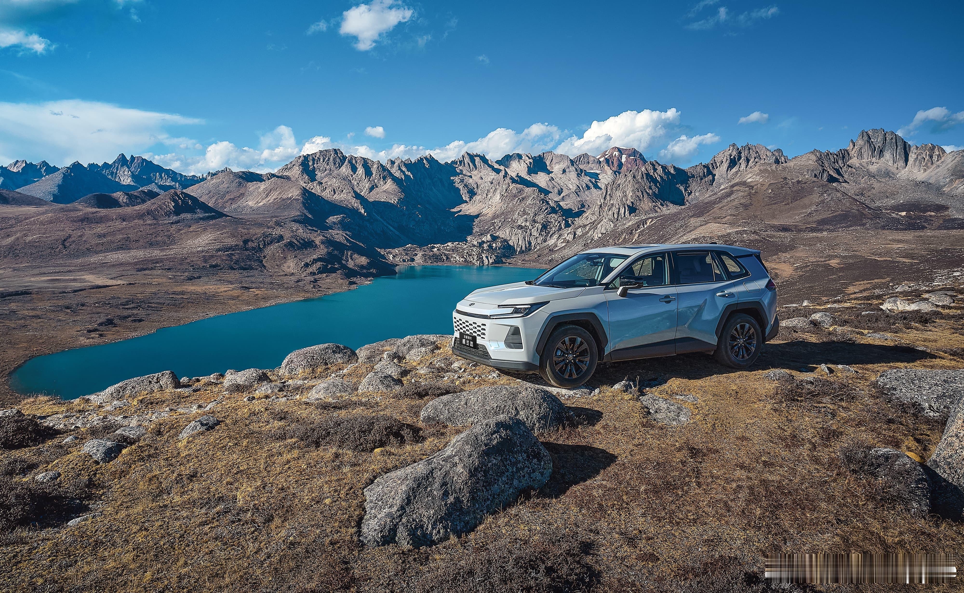 威兰达AIR版正式上市油车含金量直接拉满！混动油耗低至4.59L/百公里，一箱油