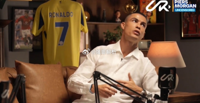 今日摩根放出了专访C罗的第二部分，其中C罗谈到了世界杯相关的话题。摩根：你正处于