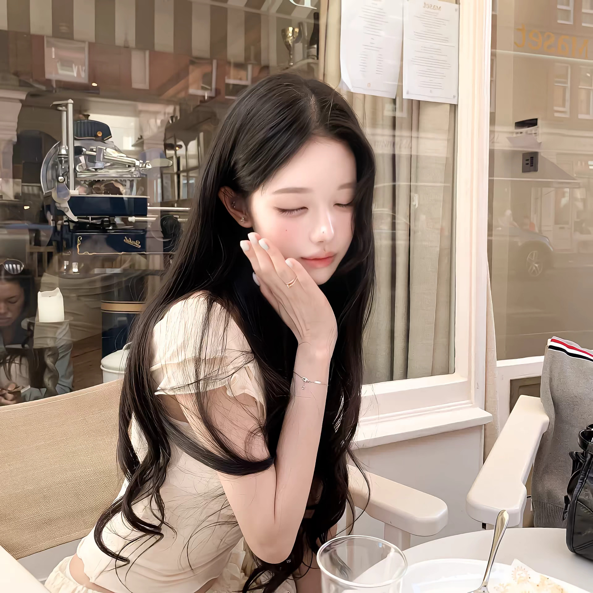 推荐你会喜欢的高清无水印双人女头 
