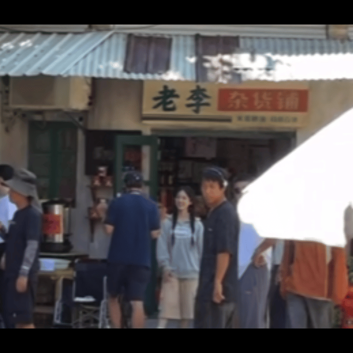 孩子的路透每天就这么活力满满古灵精怪，如果一定要上见人的班，那同事是小沈月也太不