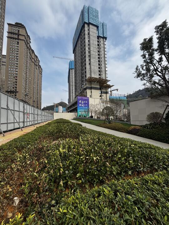 贵阳南明区房价还是崩了‼️之前1.2W现8000