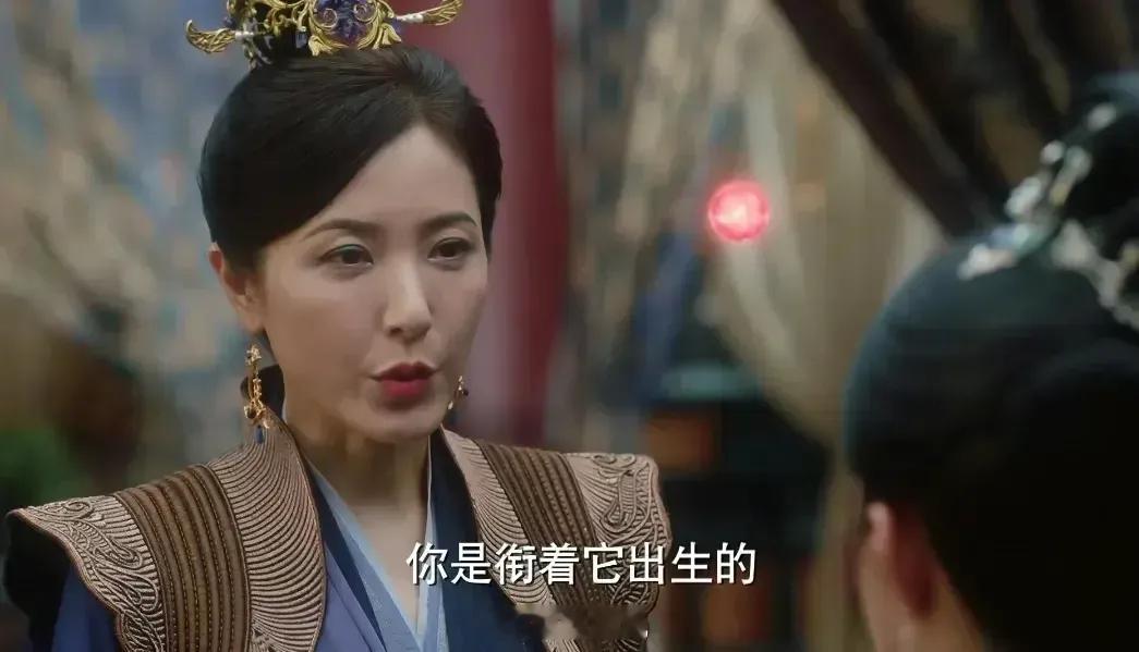 《与凤行》中三个细节形成完美闭环：沈璃的一千岁是生死关键，其身世和内丹之谜解开；