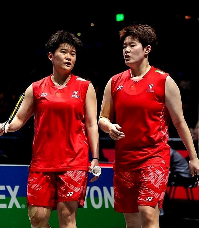 尤杯半决赛，刘圣书/谭宁21-18，21-14福岛由纪/松本麻佑
为中国队拿下第