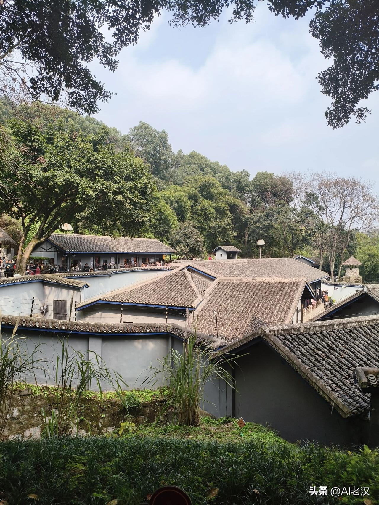 上联：昨夜清风梳绿柳，如何对下联岁月温柔入暗香。