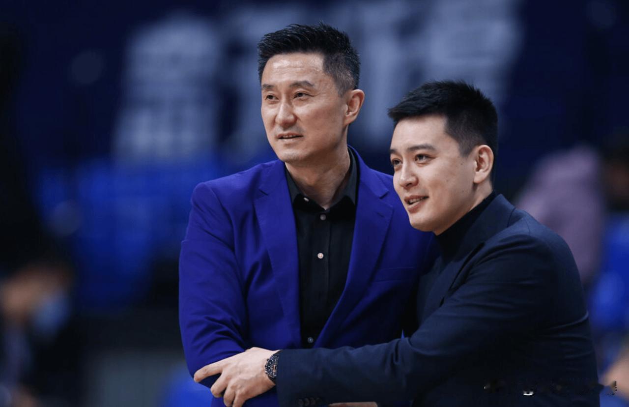 新赛季辽粤大战前，广东主帅杜锋接受采访时说道：
辽宁是一支传统强队，职业化以来这