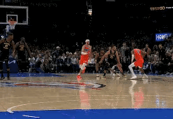 库里出现“恶意犯规”这事太罕见了！北京时间11月12日，勇士客场战雷霆，病愈复出