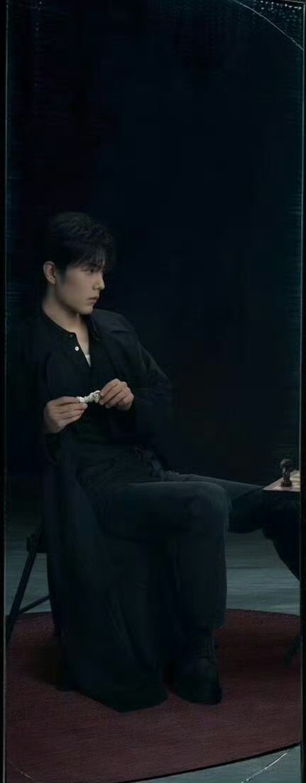 肖战十日终焉海报解读肖战十日终焉海报隐喻肖战十日终焉海报解读好精彩啊！肖战十日终