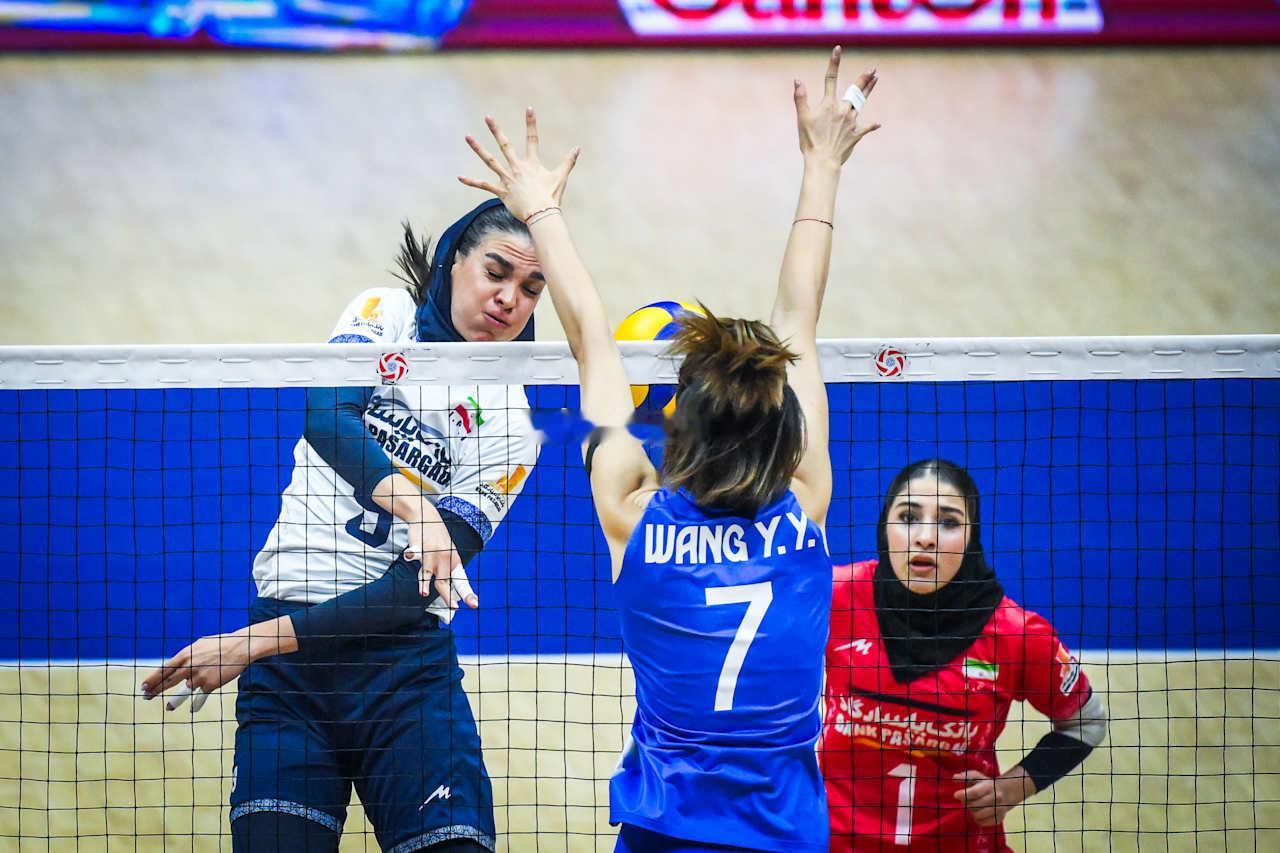 中国女排3-0伊朗女排（亚锦赛A组）中国女排副攻王媛媛4分（9扣3中1失误0被拦