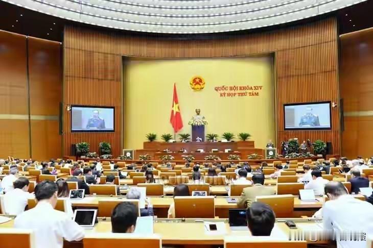 越南要变天？改革开放40年拐点出现，嫡系部门权力暴增，前所未有