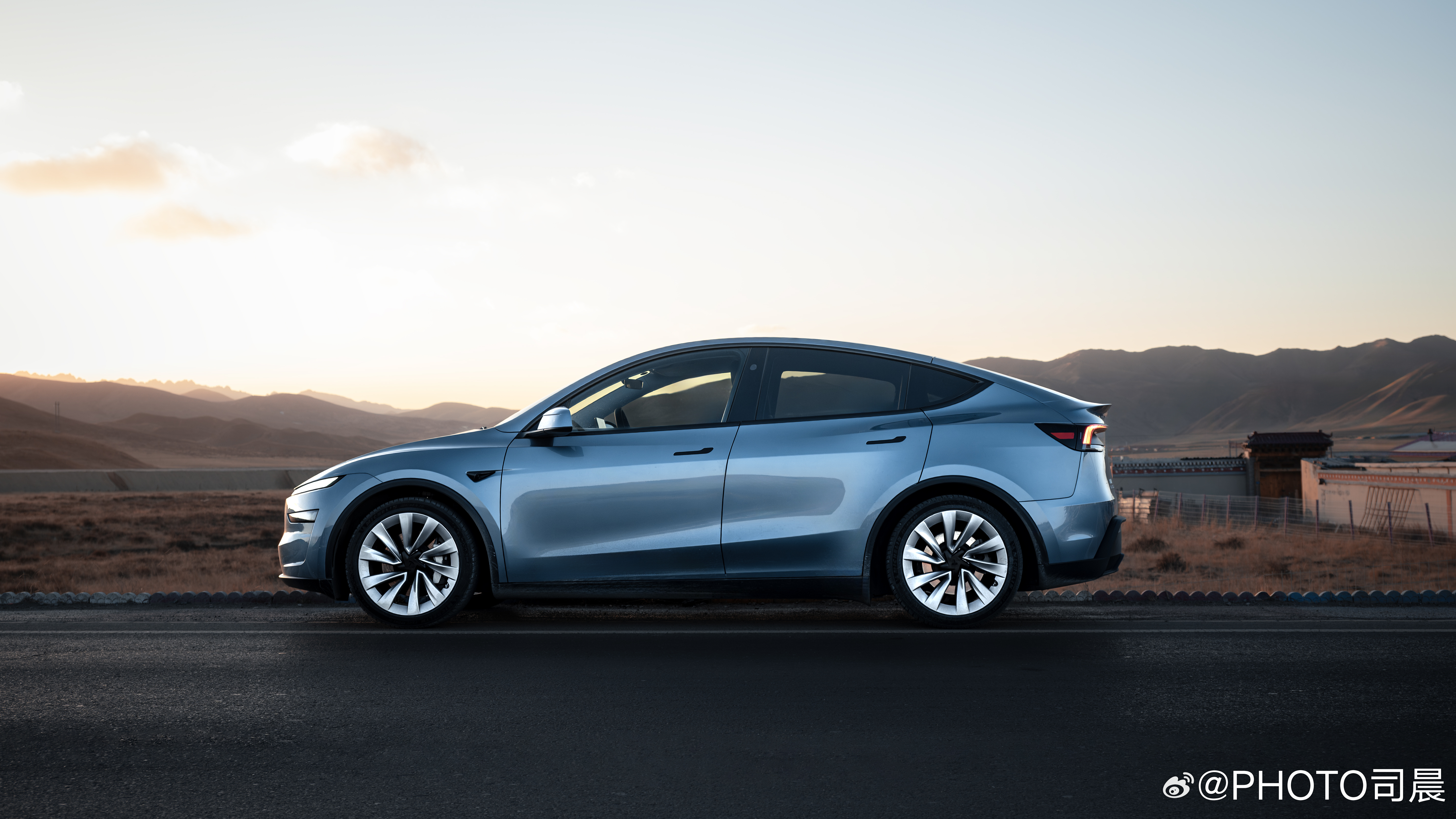 纯电西北行，与特斯拉记录下的两千公里🚗前阵子我们开着这台Y+从成都出发自驾游途