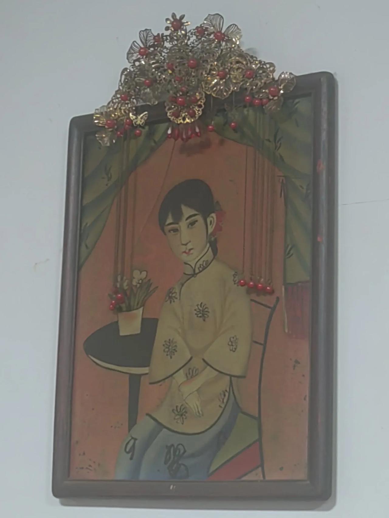 这东西买了三十多年了。挺好看的，应该是民国的吧？上边的凤…也是考东西。