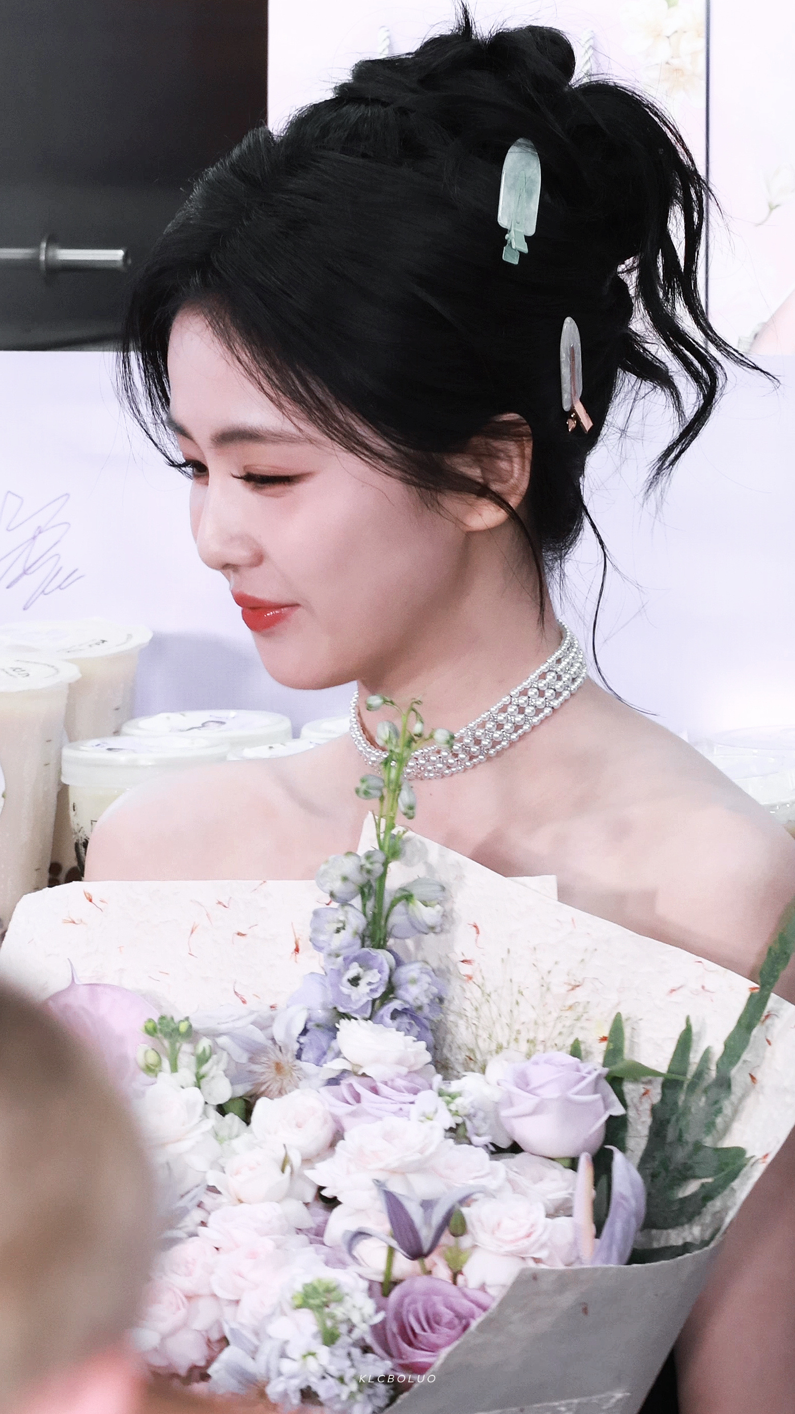 白鹿[超话] 🥀 白鹿开到荼蘼 🥀白鹿王韵娜 世界流传一段佳话 得你者得天下