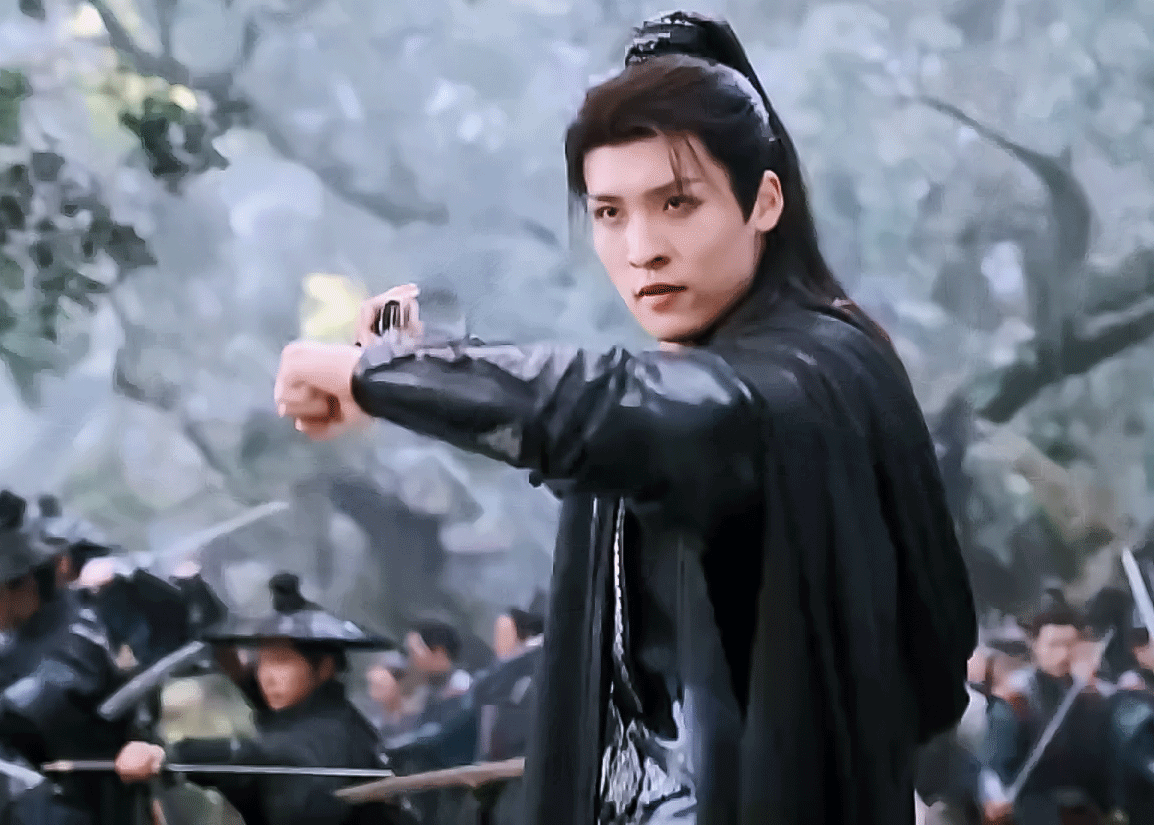 看完都会喜欢石岩这款高能量忠犬吧！完全就是一种高能鸡排哥——干完你的干他的，看见