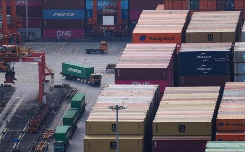 扛不住了！巴拿马外长当众喊话中国，求放宽船只检查。

当地时间4月8日，在巴拉圭