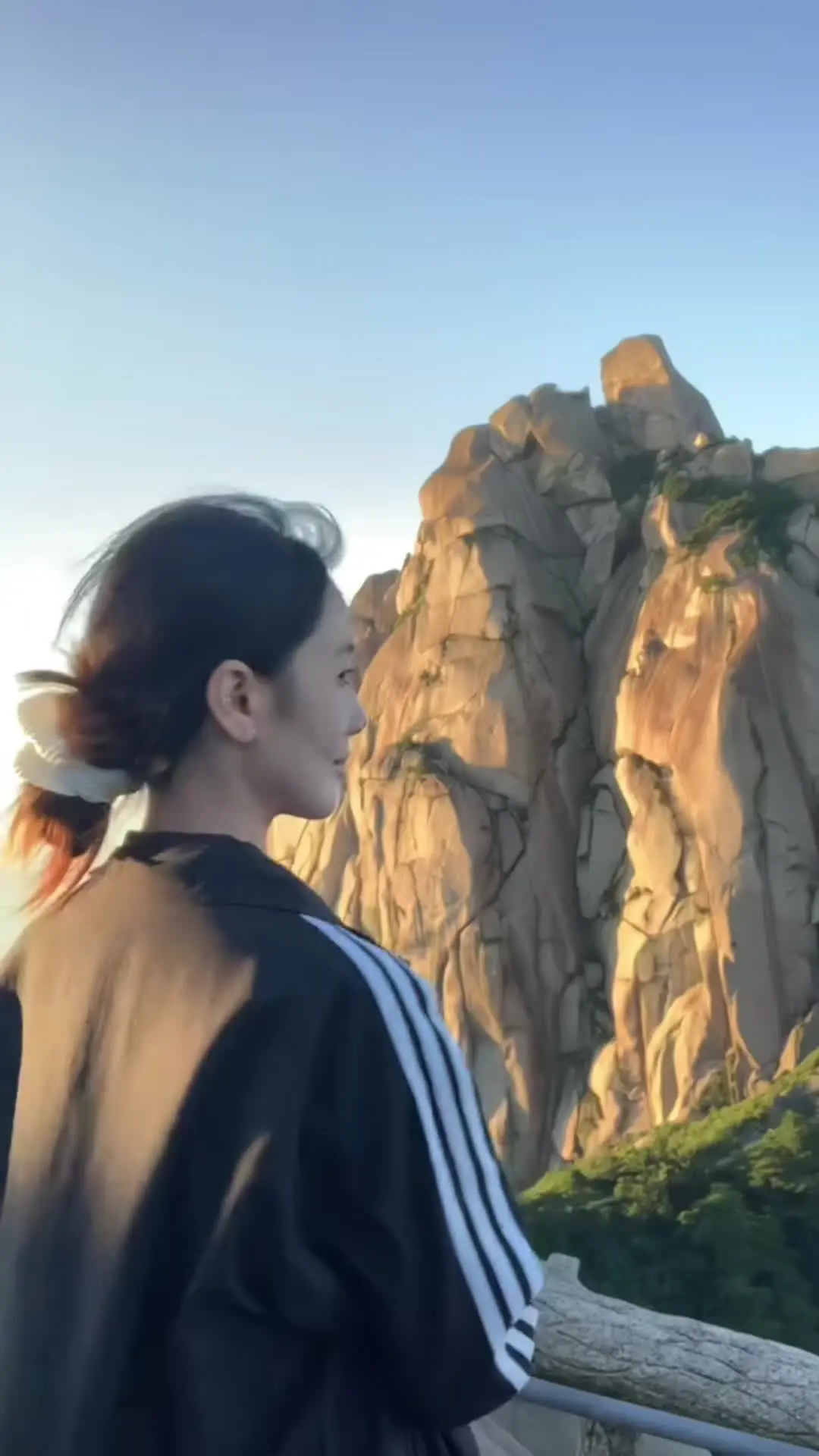 想谈个山东的男朋友一起爬泰山 想谈个安徽的男朋友一起爬黄山 想谈个江西...