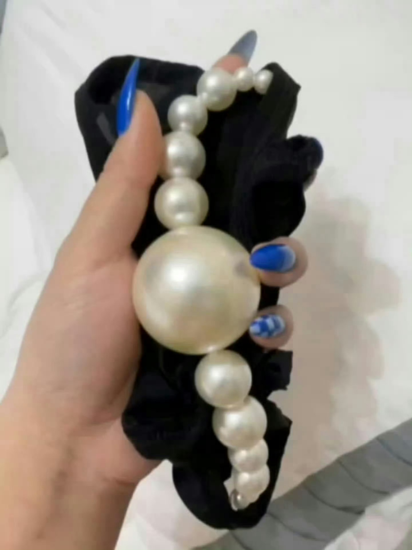 设计师也是个天才，这么大珍珠怎么用？ ​​​