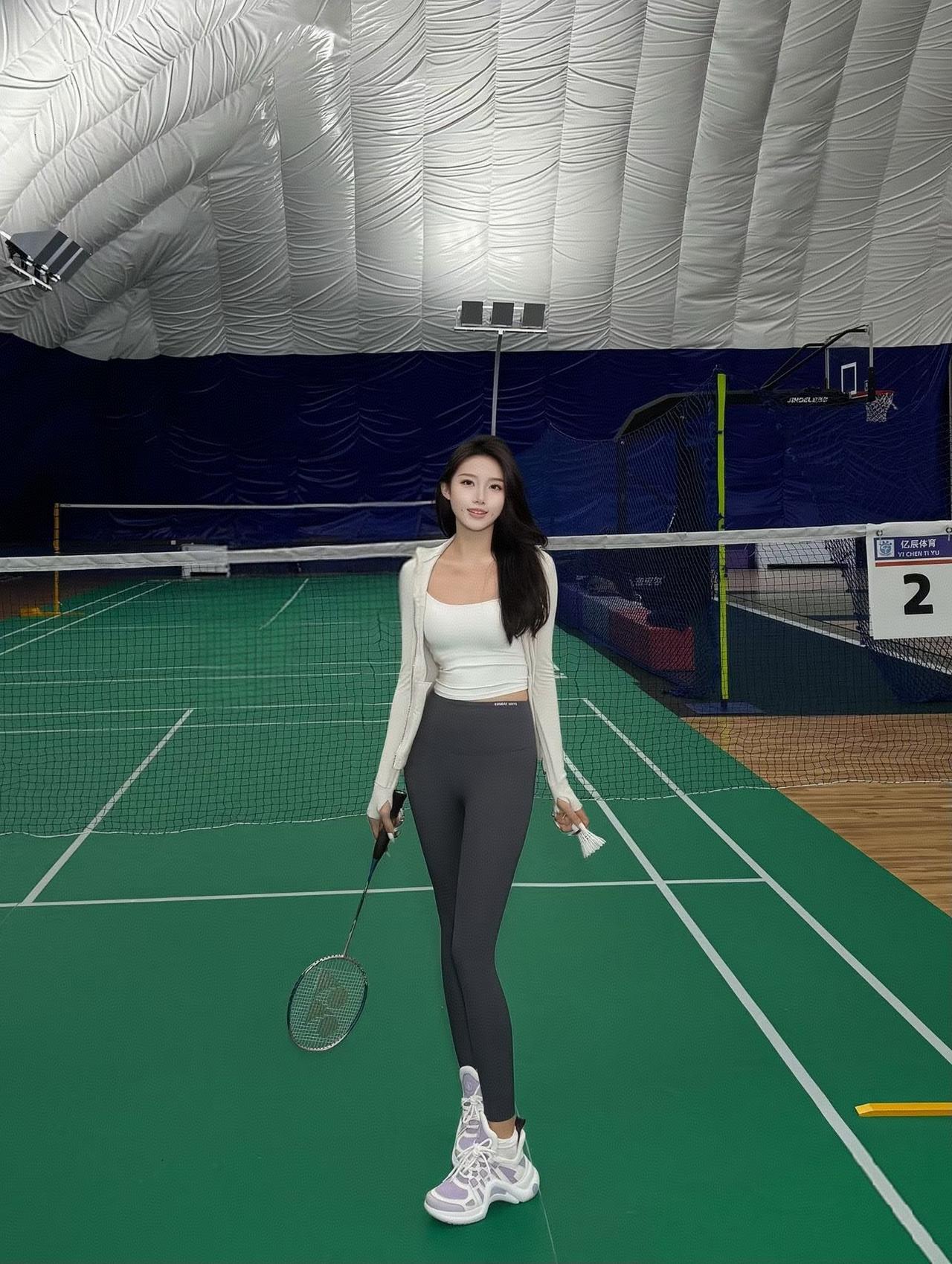 挥拍迎风，活力满满！