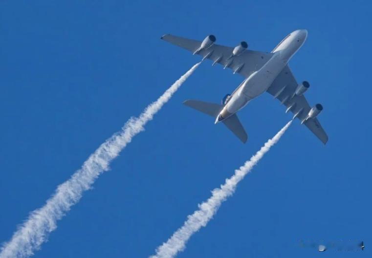 一次损失十几万！航空燃油7000一吨，为什么飞机要在空中放油？不怕污染环境吗？
