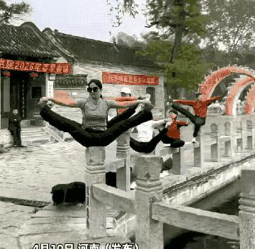 据说，现在有一种说法叫做“大妈现象”，大妈似乎已成为一种贬义词，她们别人的感受，