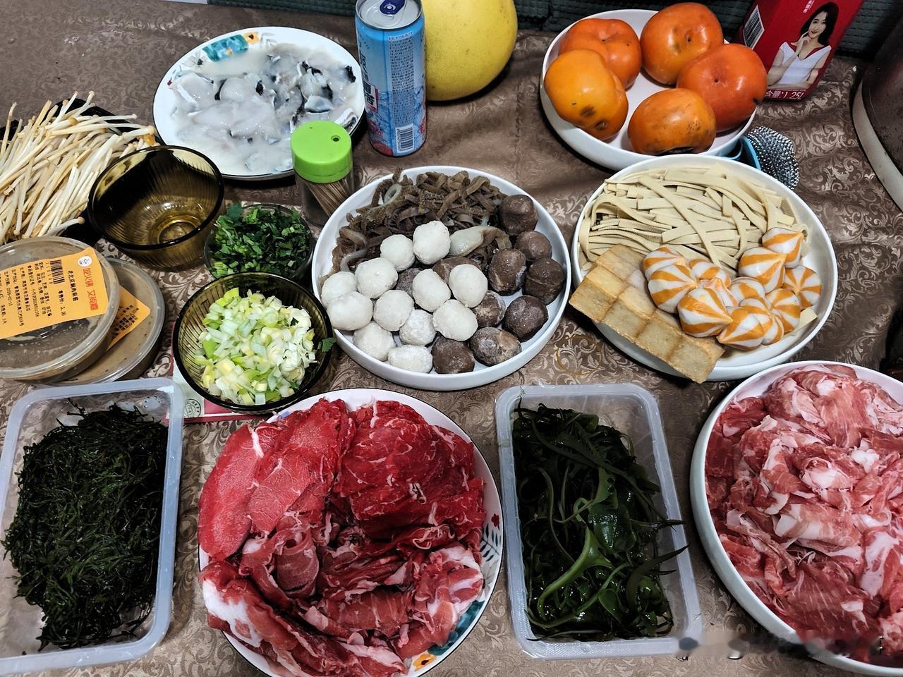 昨晚的年夜饭一口没吃，大年初一和儿子吵了一架，儿子刚刚摔门走了。
我离异10多年