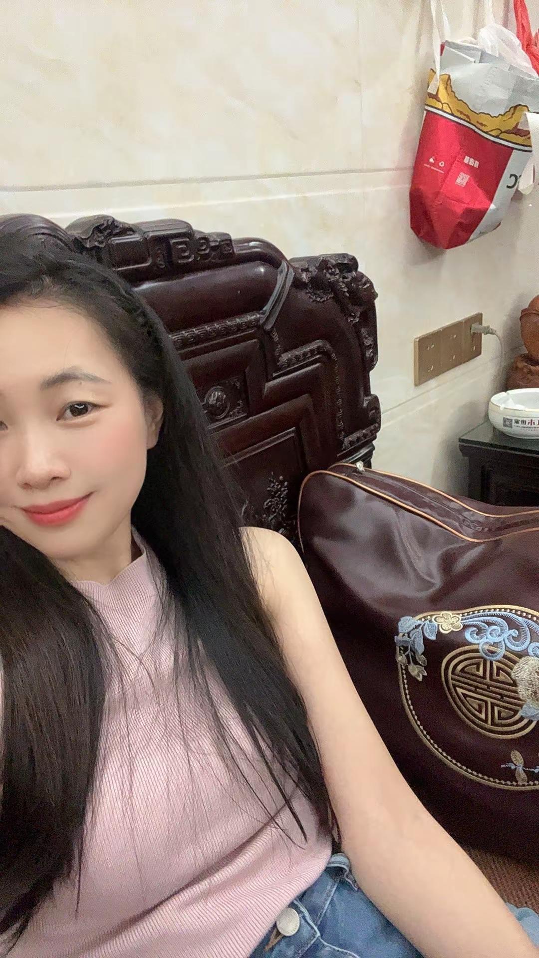 我们都在岁月的风里！一边告别，一边走向属于自己的远方…