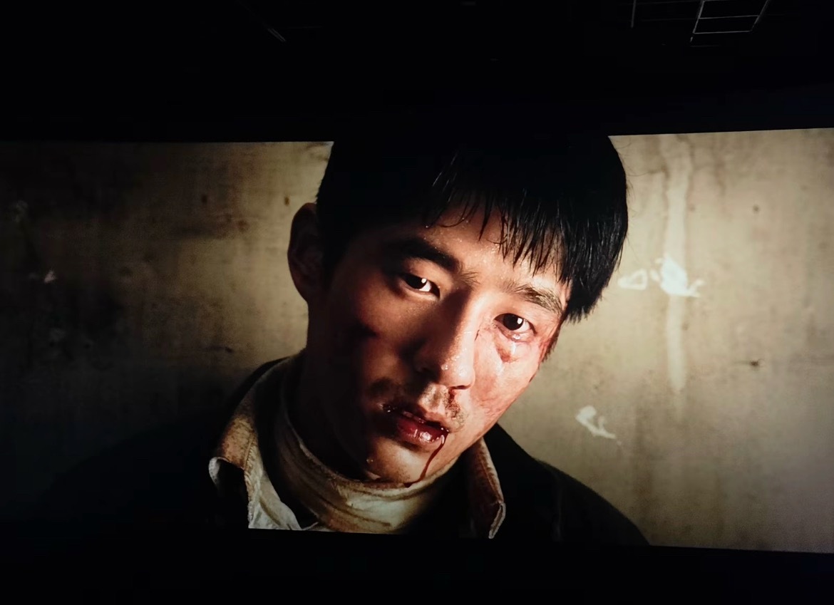 申奥刘昊然高叶王骁太强了 好震撼好震撼 唯一一场全场安静的电影 没有玩手机的说话