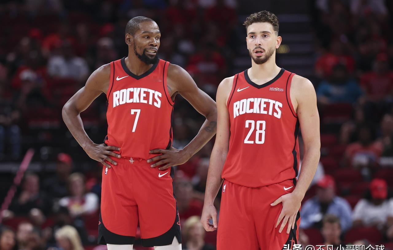 火箭最该交易的也许不是杰伦格林。
最后三分钟，篮筐像加了盖。
数据显示，申京本赛