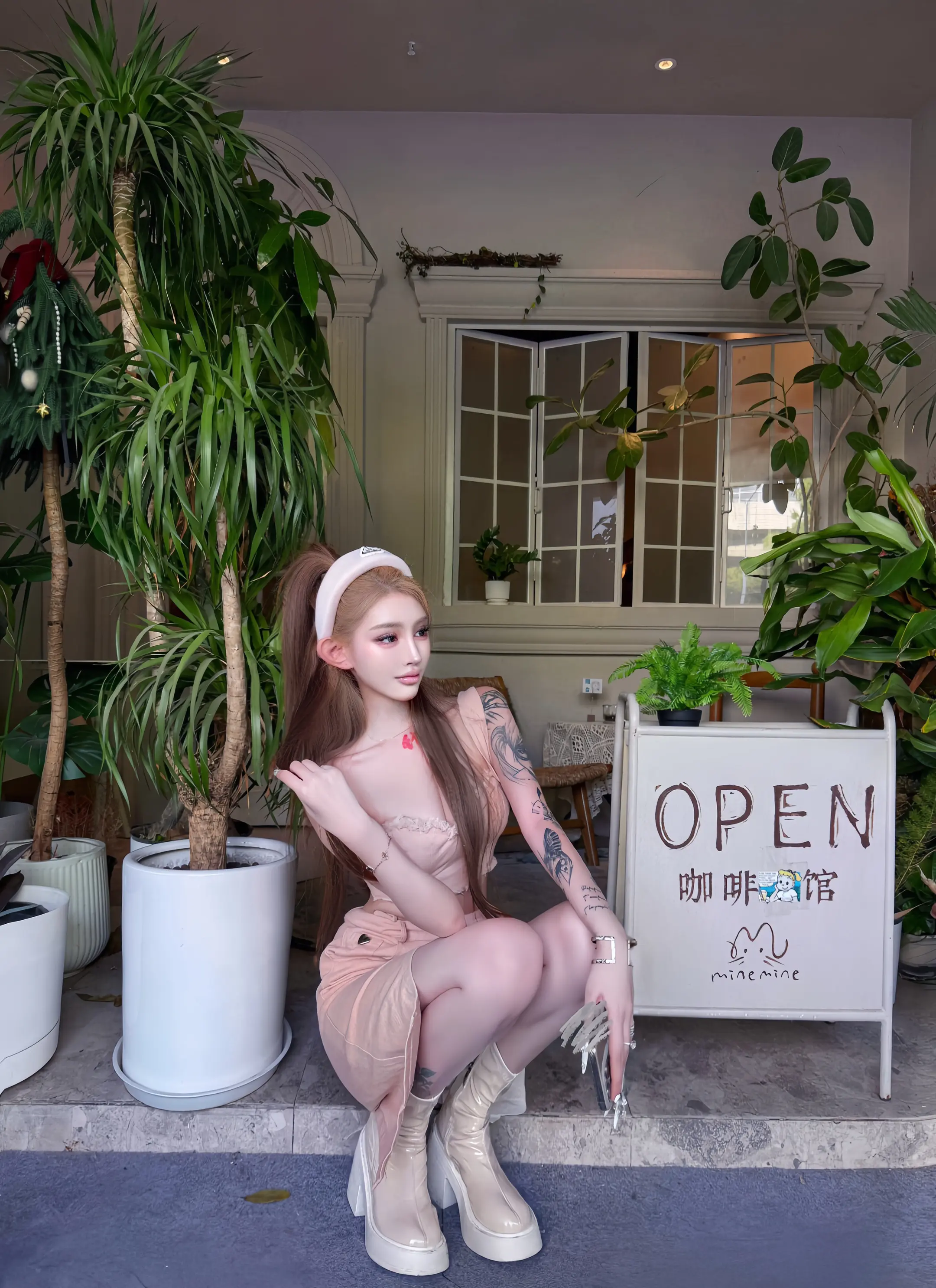 保持美丽的秘诀以前是睡觉现在是修图