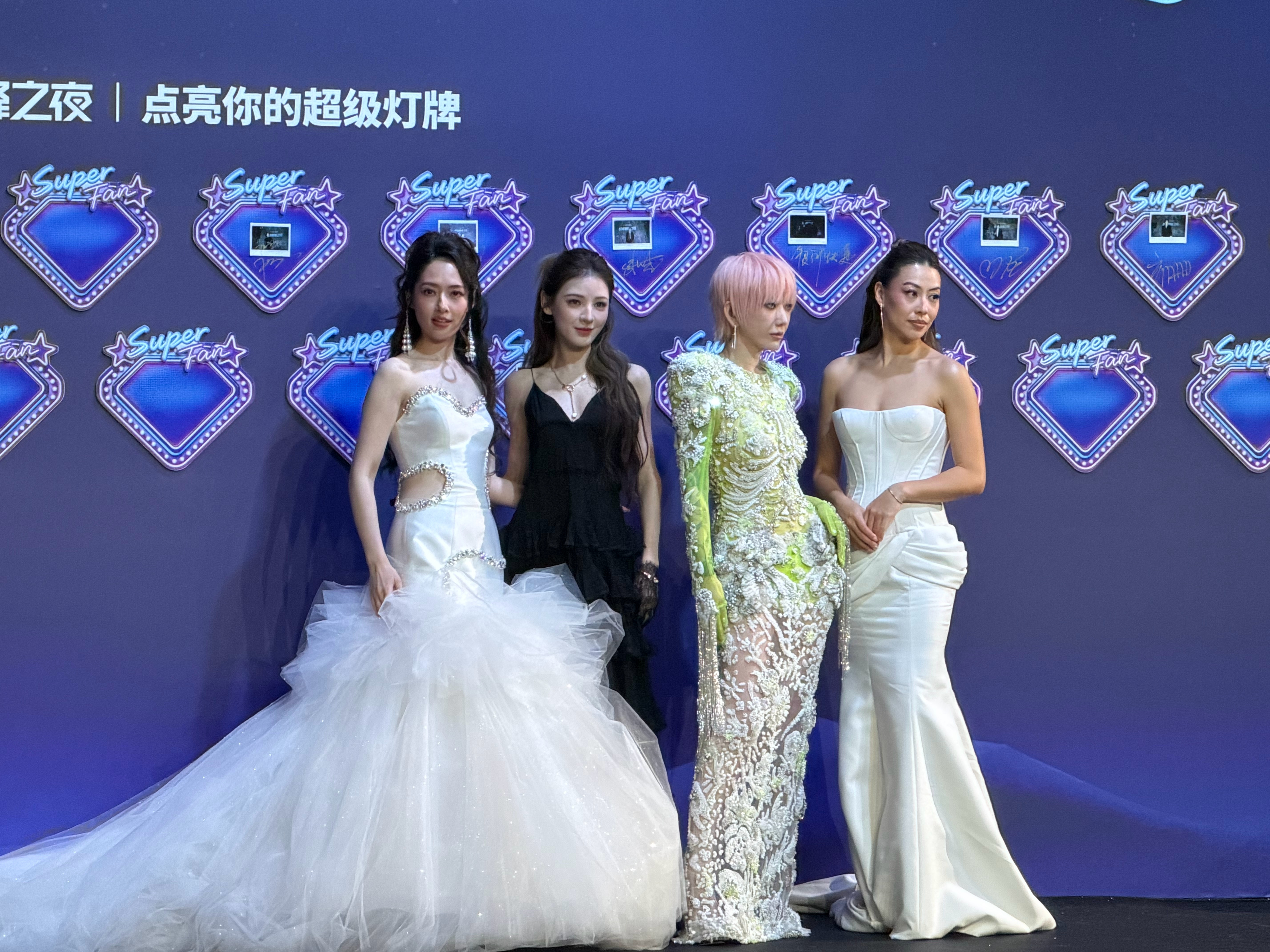 如此权威的四张脸qq音乐巅峰盛典