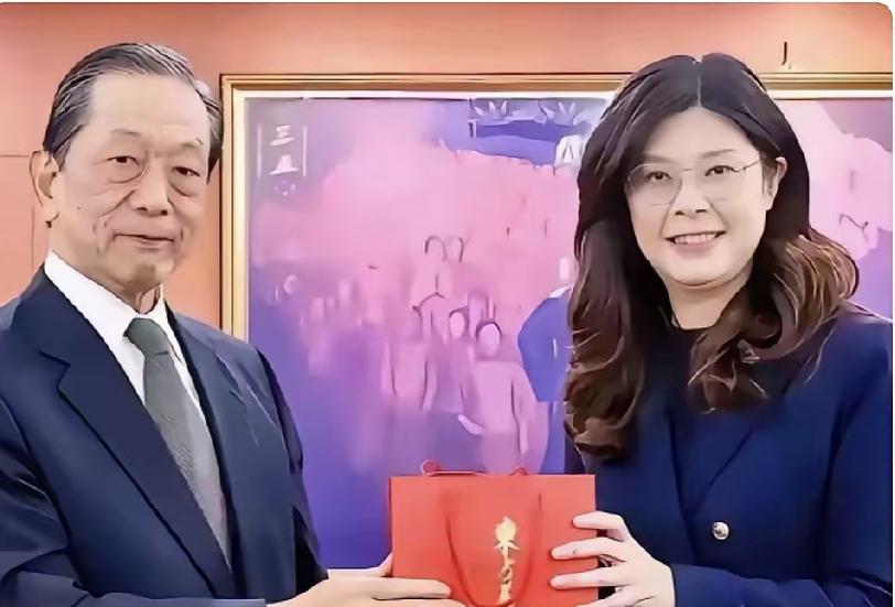 国耻未凉，真的无法原谅这种时机的善意

日记有感
有些日子，刻在每个中国人骨子里