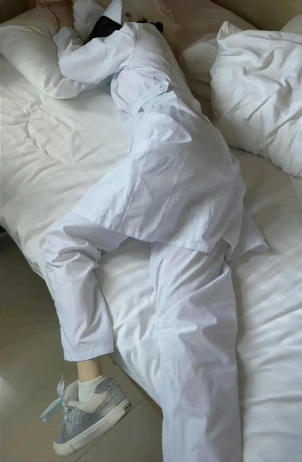 那么多路 偏偏选了最难走的医学生