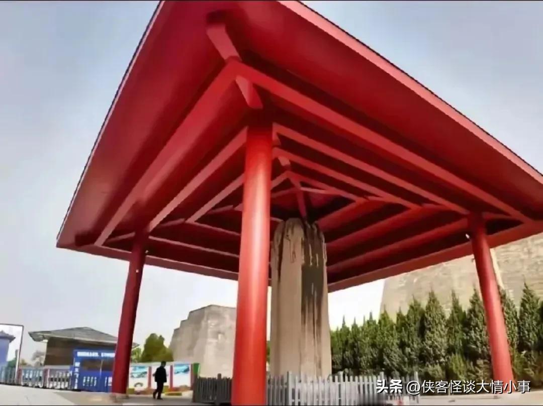 最近陕西出了两件怪事？一个是给乾陵武则天的无字碑加盖了亭子，一个是给宜川黄河壶口