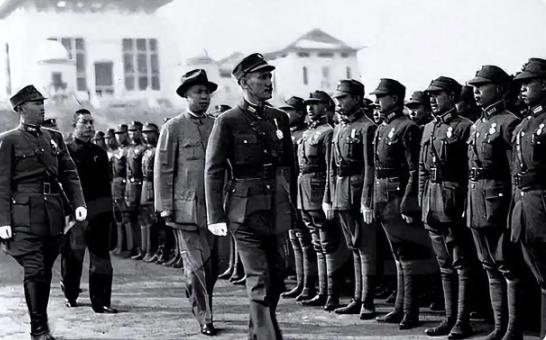 1946年6月内战爆发时，蒋介石扬言3到6个月解决战事，到1947年底才察觉局势