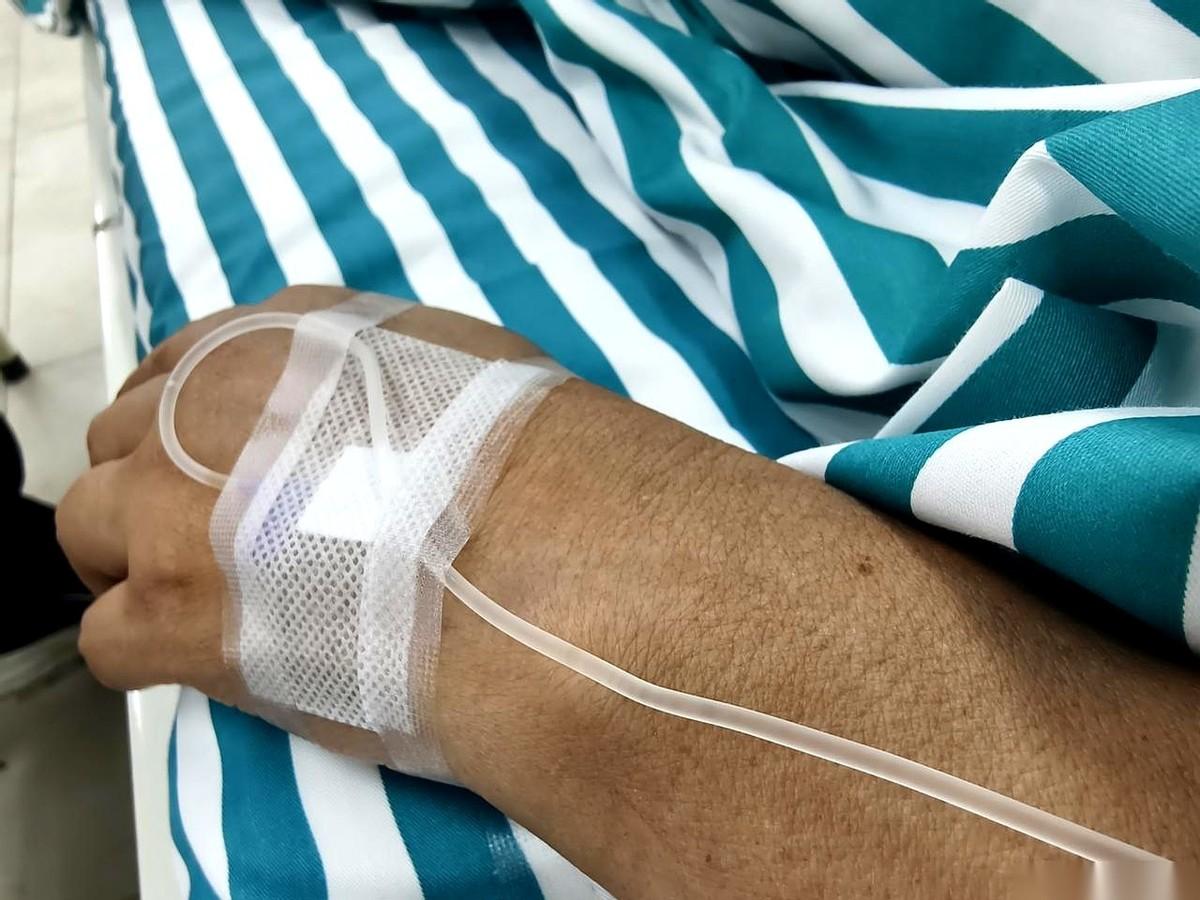 真的，别不信邪。
我，一个自认身体好到能打死一头牛的人，竟然被小小的甲流给干趴下