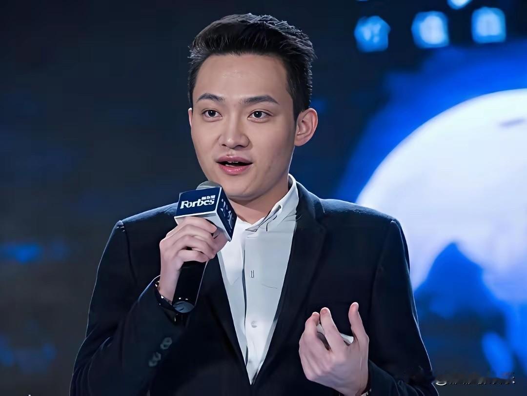 暴发户和富二代，格局差的不止一点点。

孙宇晨出现以后，王思聪的口碑瞬间逆转了。