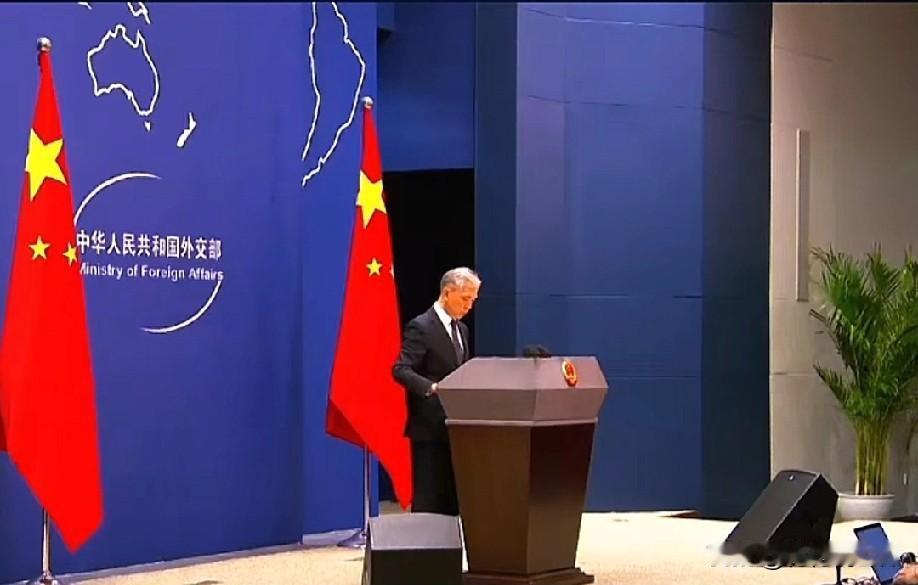 1月3日上午的最新消息，速报，全都不容错过，第一条：解放军强硬反制"台独"挑衅